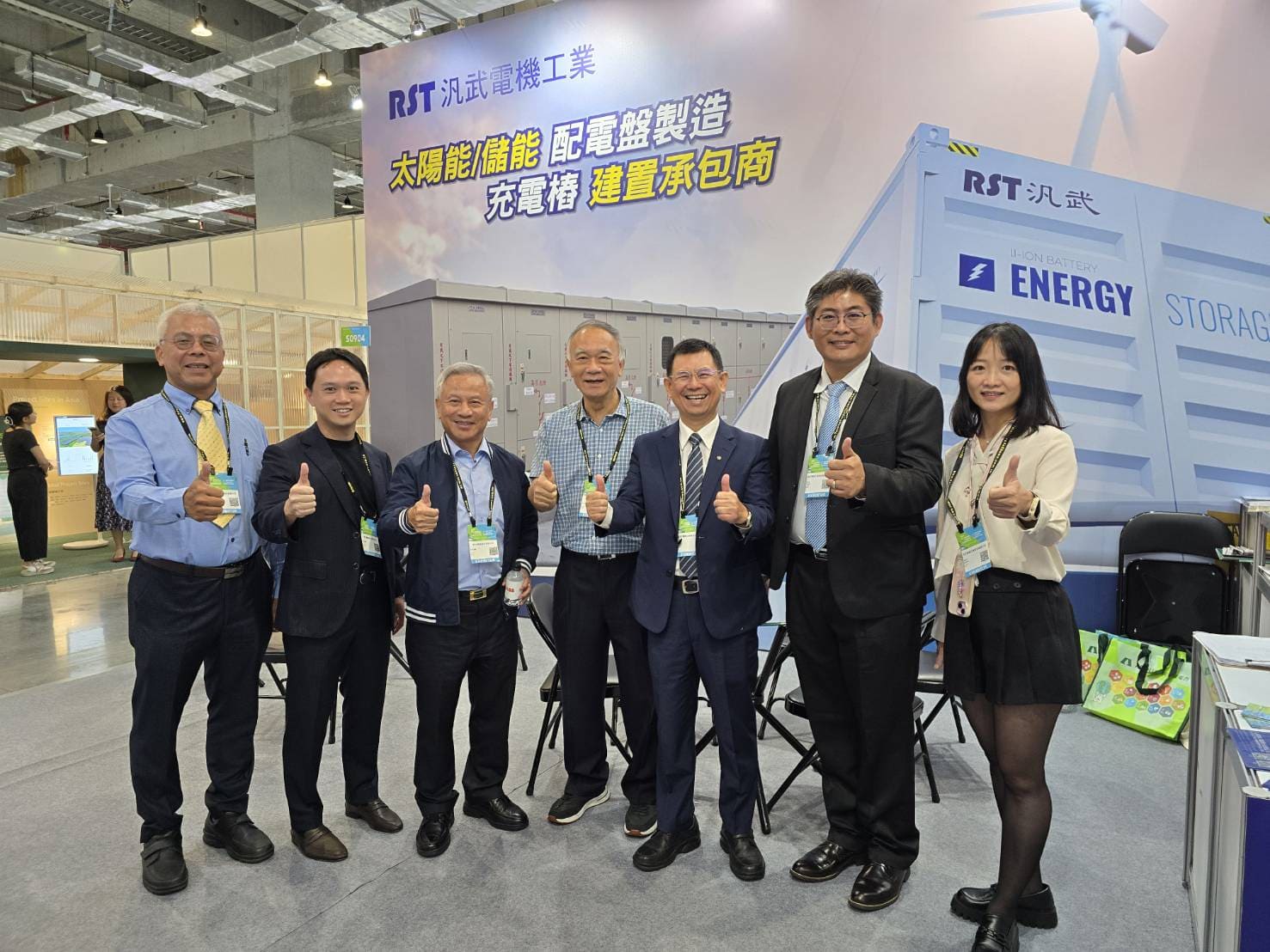 汎武同仁與貴賓合照 1