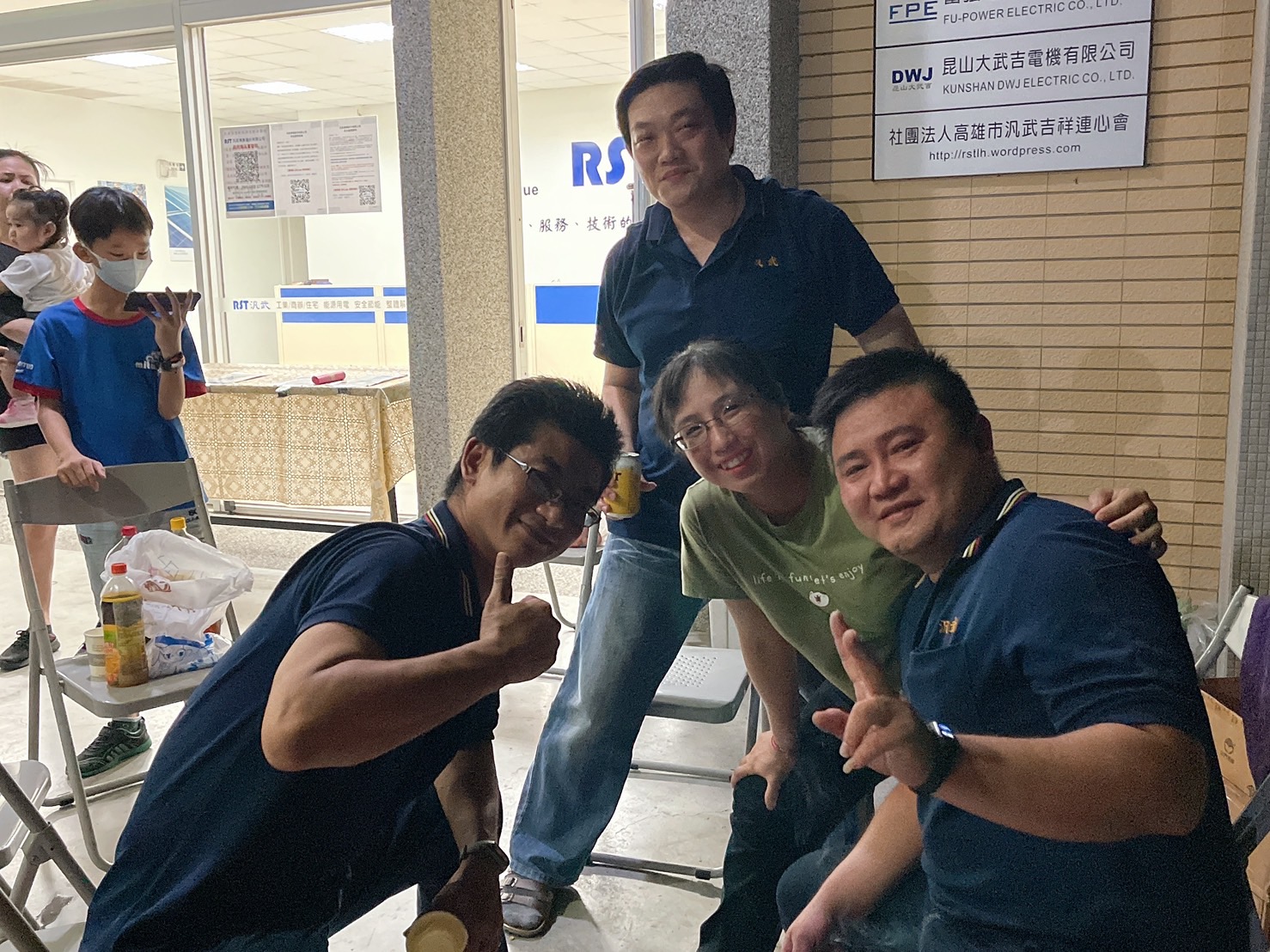 吃飽喝足 開始拍照啦! 1